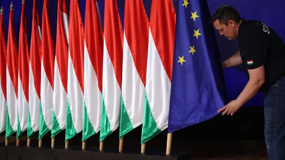 EU-Staaten geben 90-Milliarden-Hilfspaket für die Ukraine frei