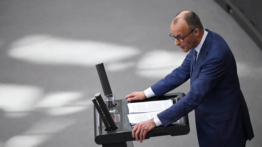 Friedrich Merz kritisiert die USA und Israel für Start des Irankrieges