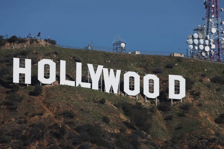 Hollywood contro l'IA di ByteDance che ha riprodotto Pitt e Cruise