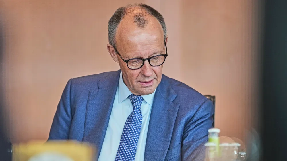 Kanzler Merz ermahnt Ministerin Reiche in Debatte um Spritpreise