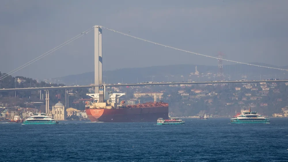 Türkischer Frachter mit russischem Öl an Bord angegriffen