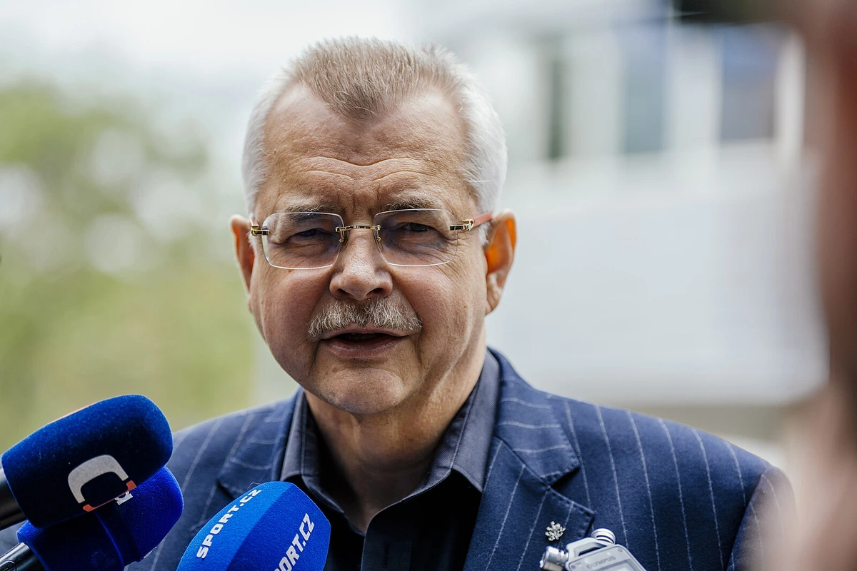 Tvrdík napsal dopis fanouškům. Zmínil v něm Tribunu Sever i to, jak v Edenu dál