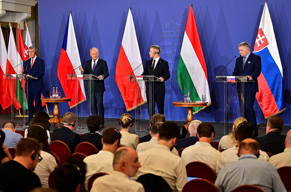 Na polsko-ukrajinské frontě křik, na těch visegrádských zatím klid. A že by být nemusel