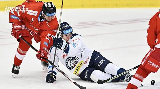Po dvou letech v zámoří se vrací k libereckým hokejistům útočník Rychlovský