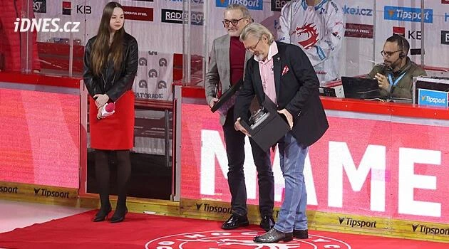 Oceláři lákali, těší šéfa Třince. Kouče Žabku chválí, Motákovi reprezentaci přeje