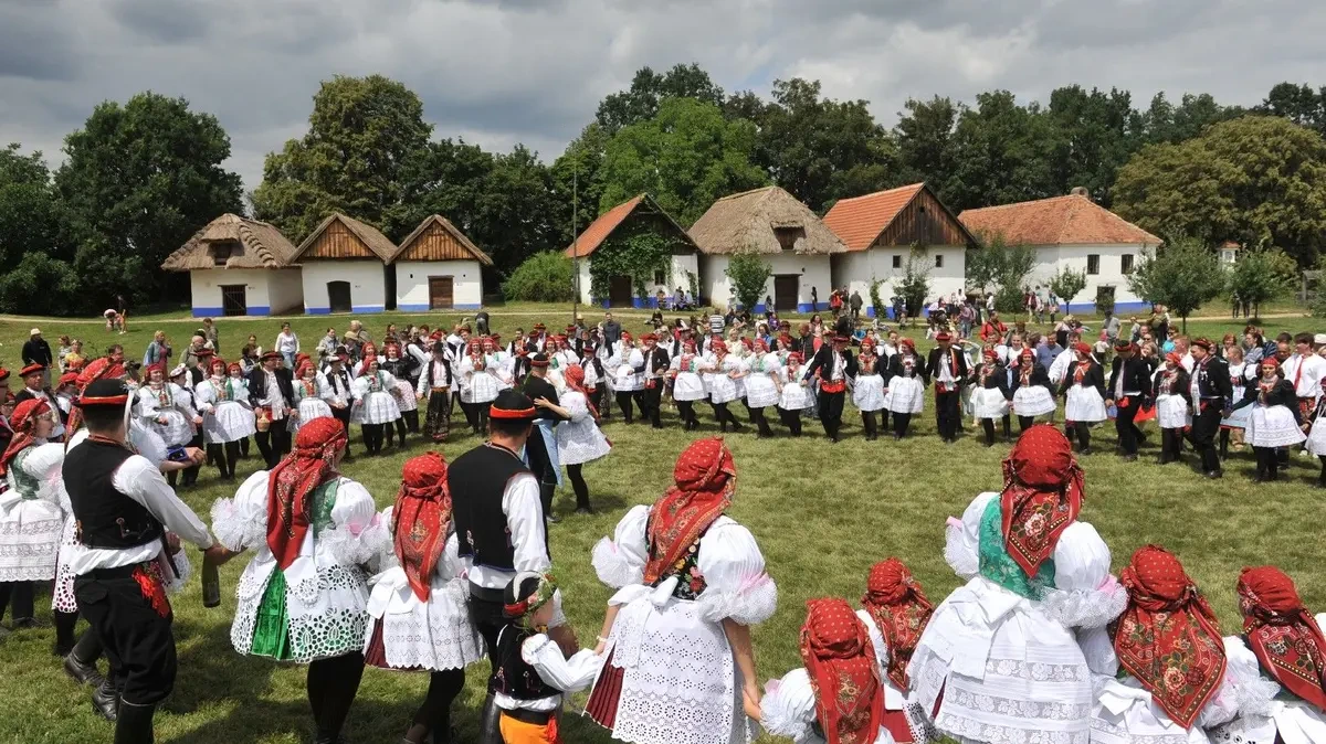 Legendární festival Strážnice začíná - Novinky
