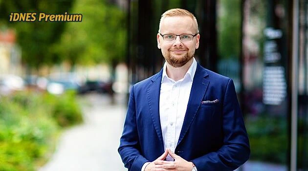 Lovci nehod pořád existují. Lidé často ani nevědí, co podepisují, říká advokát