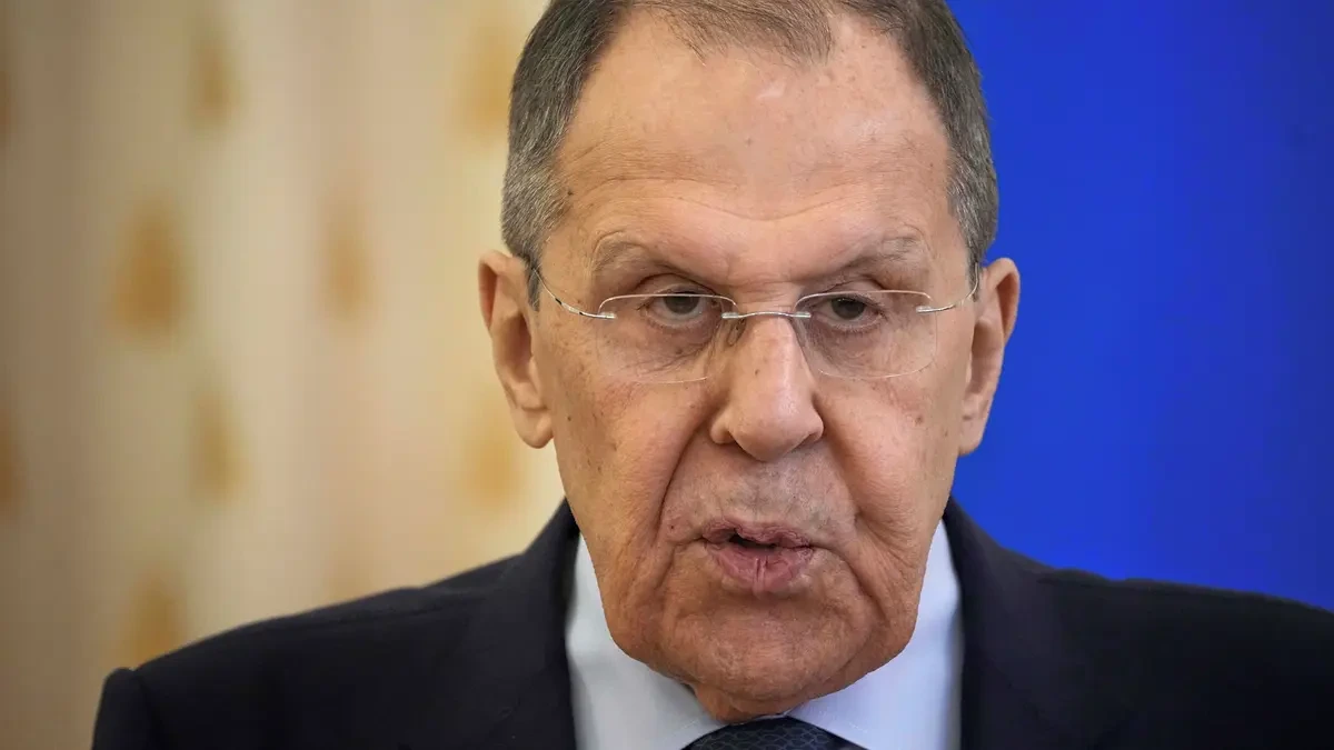 Lavrov chce na Ukrajinu zaútočit jadernými zbraněmi - Novinky