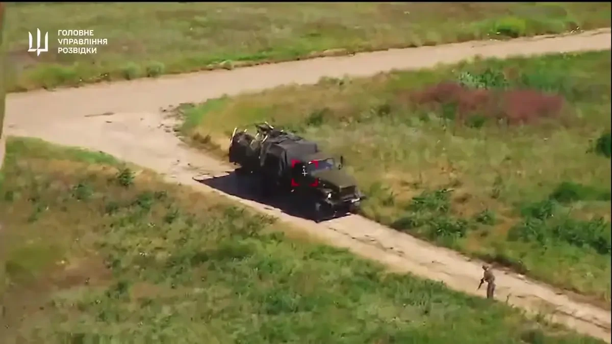 Okupanti tu nejsou na procházce. Ukrajinci zveřejnili video z likvidace jejich techniky - Novinky