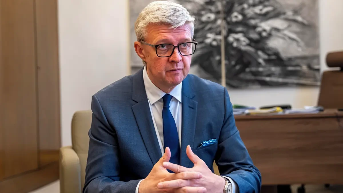 ANO vyšle do voleb do Senátu nevidomého zpěváka či právníka Gerlocha - Novinky