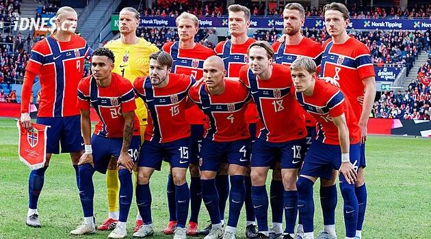Vikingové přicházejí! Norští fotbalisté ukázali před mistrovstvím epickou fotku