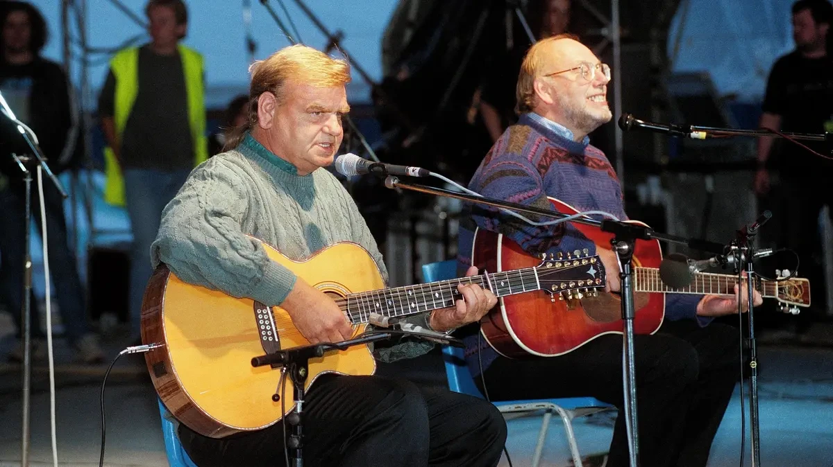 Koncert, který se zapsal do historie: Nedvědové, Strahov, léto 1996