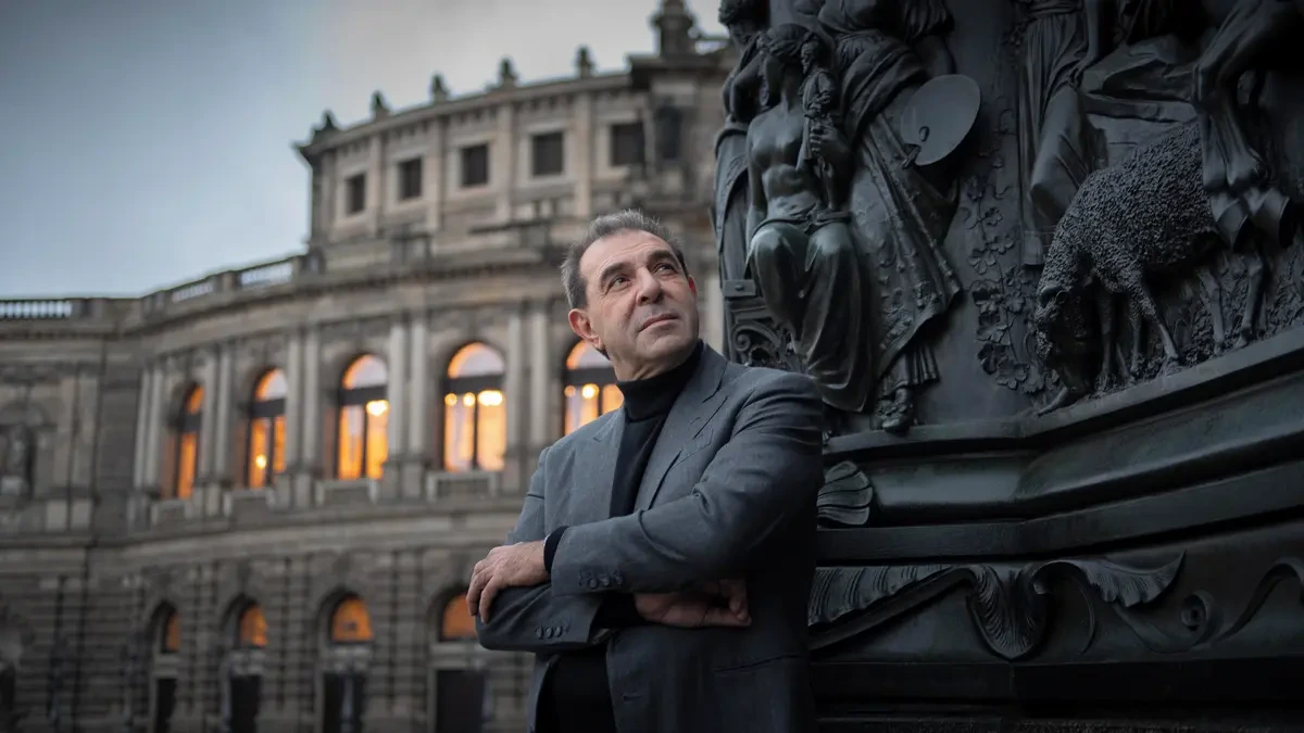RECENZE: Belcanto i pieta ve Verdiho Requiem