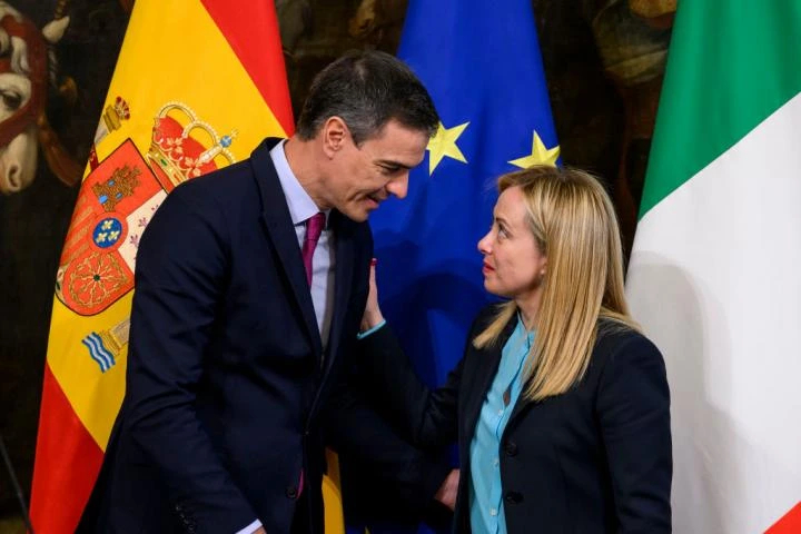 Italia anuncia la suspensión unilateral del acuerdo Schengen con España por la crisis en Ceuta y cierra fronteras aéreas y marítimas