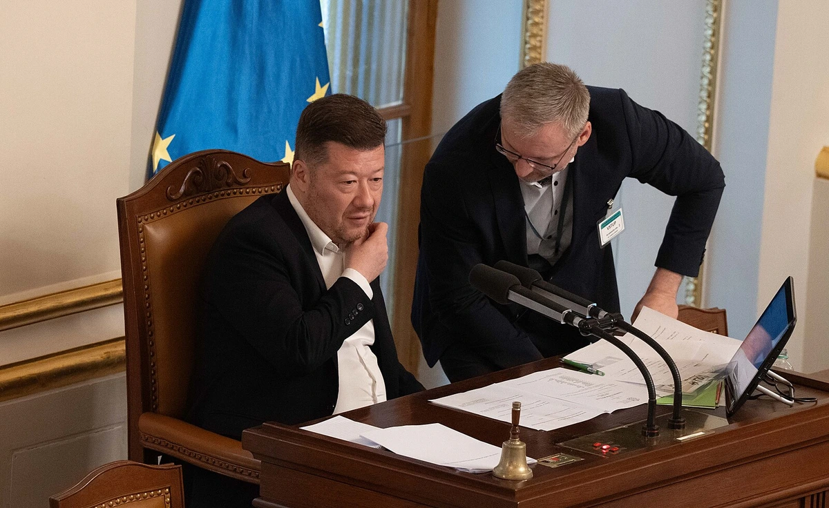 Okamura svolá dvě mimořádné schůze. EET chce koalice prosadit do půli července