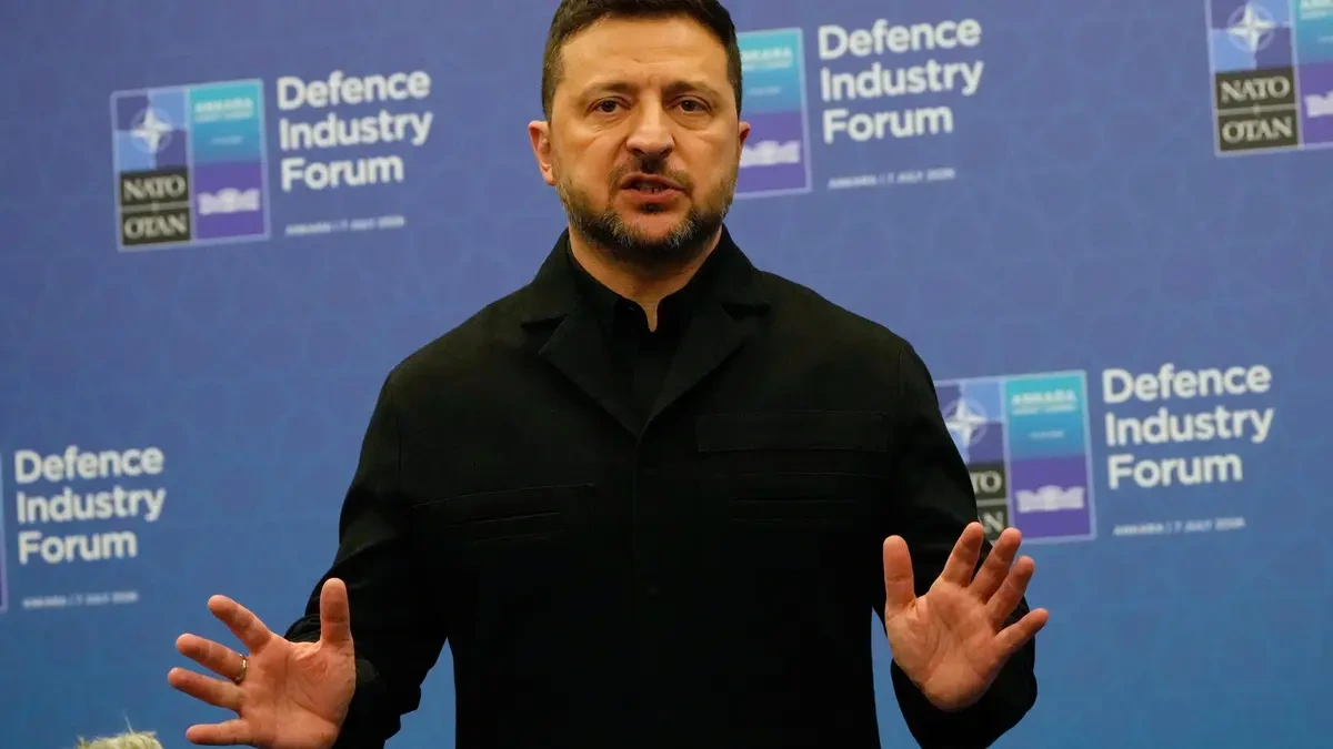 Opravdu si myslíte, že máme zůstat mimo NATO? Zelenskyj se v Ankaře pochlubil vojenskými úspěchy - Novinky