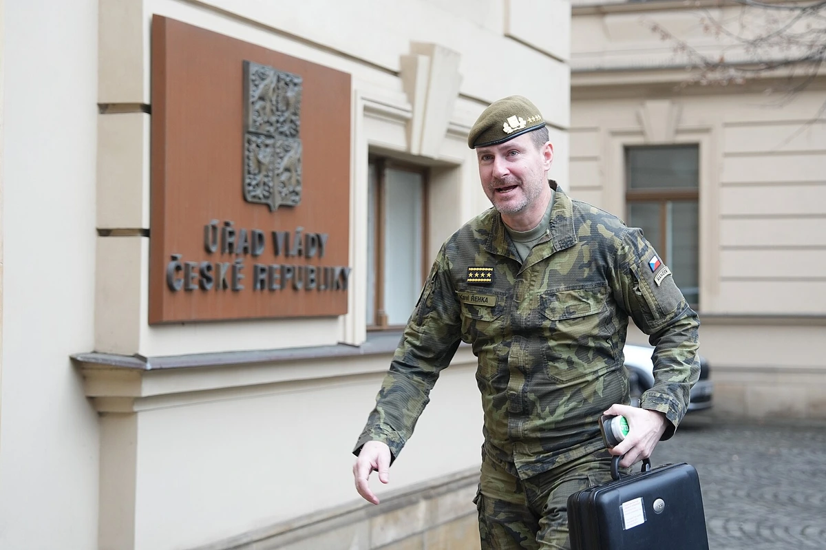 Řehka se za STAN utká o křeslo v Senátu i s náměstkyní primátora za ANO