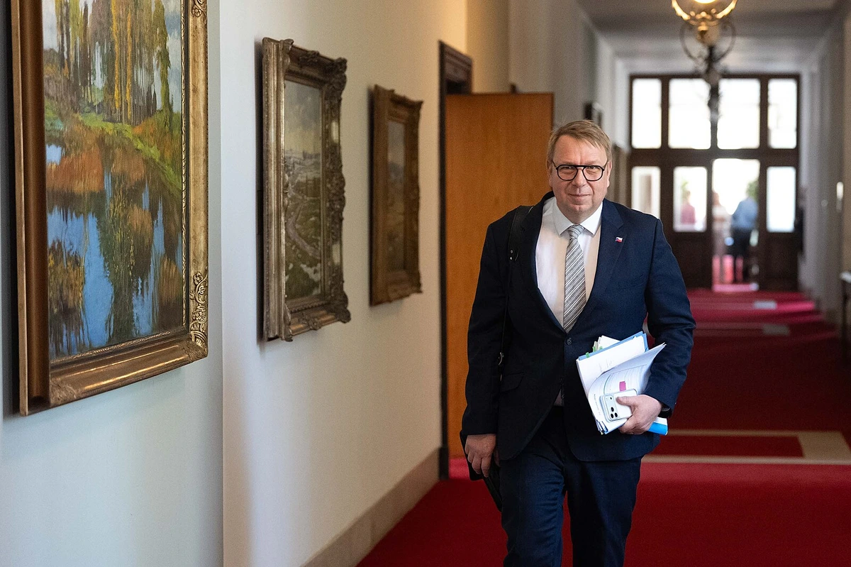 Poslanci rozhodnou o výši rodičovského příspěvku i o jeho možné valorizaci