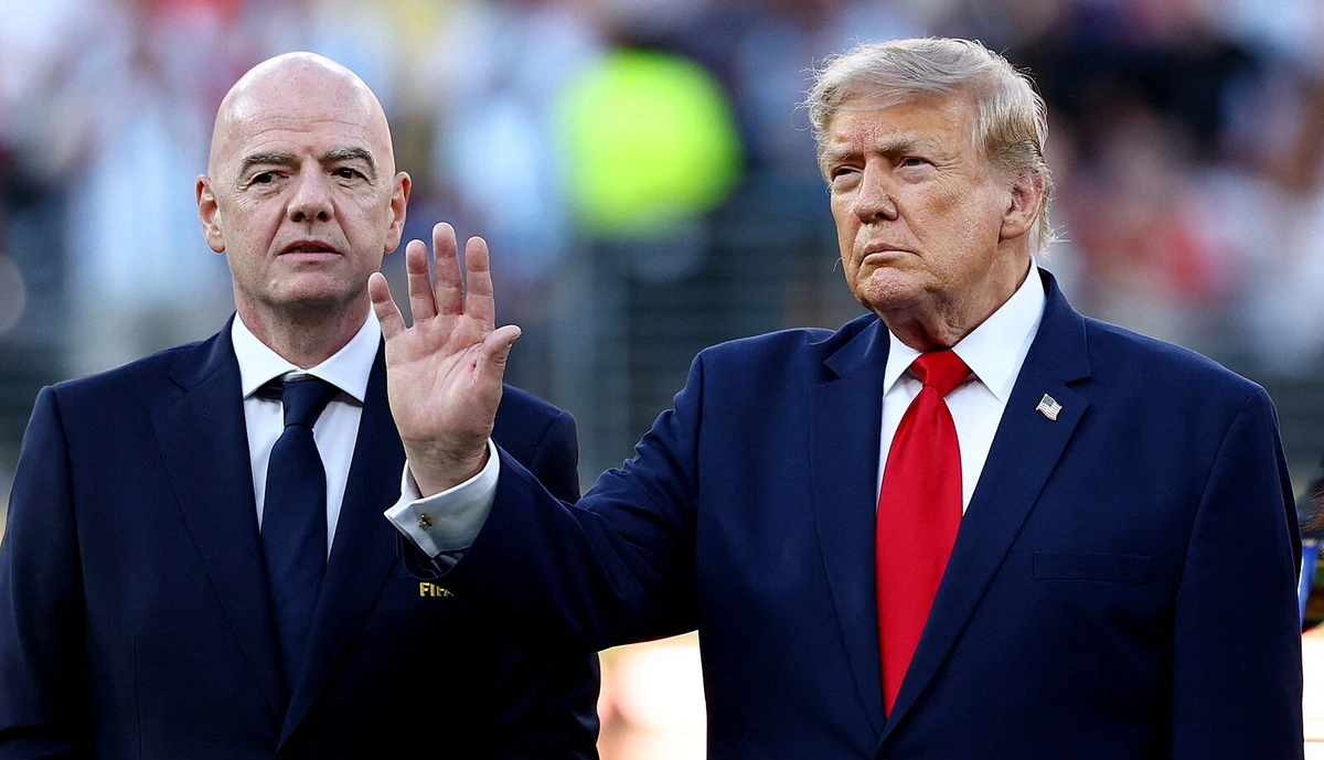 Dejte nám turnaj znovu, žádá Trump přítele Infantina. Raději s někým, ať zmírní hněv