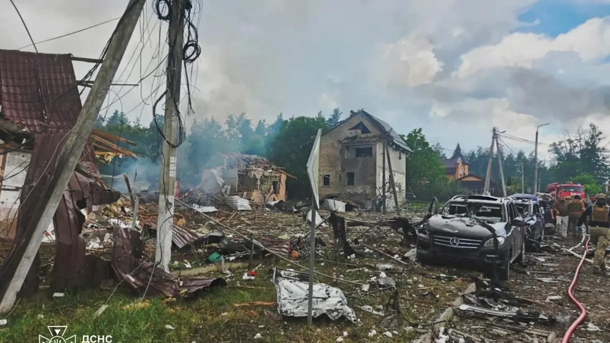 Nejméně šest mrtvých po dalším ruském útoku v Kyjevské oblasti - Novinky