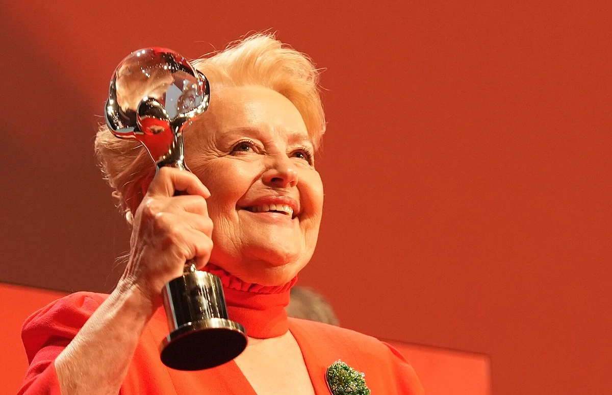 Vary vyhrál film Padlé ovoce. Čestné ceny převzaly Vášáryová, Binocheová a Wright