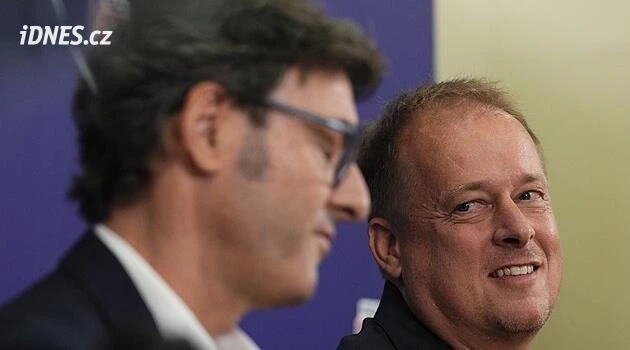 Dostane standardní plat, chce letět za Schickem. Šéf fotbalu o novém kouči