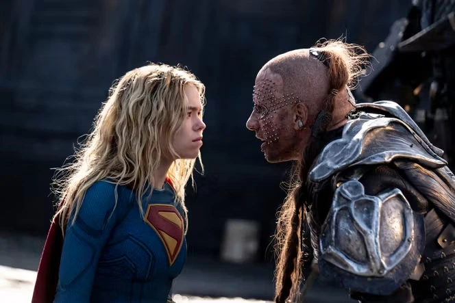Dans « Supergirl », le réalisateur Craig Gillespie met en scène une héroïne au tempérament punk et primitiviste