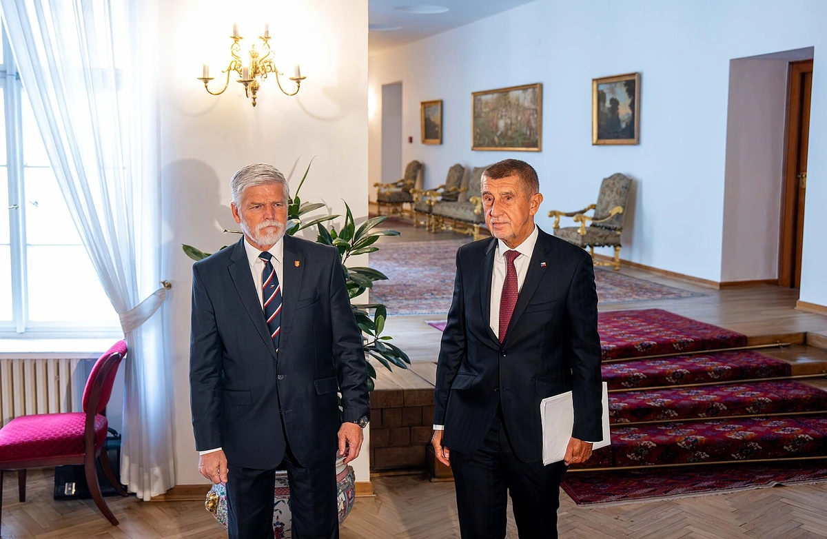 Sympatie nemohou vypínat rozum. Spor prezidenta s vládou není boj dobra se zlem