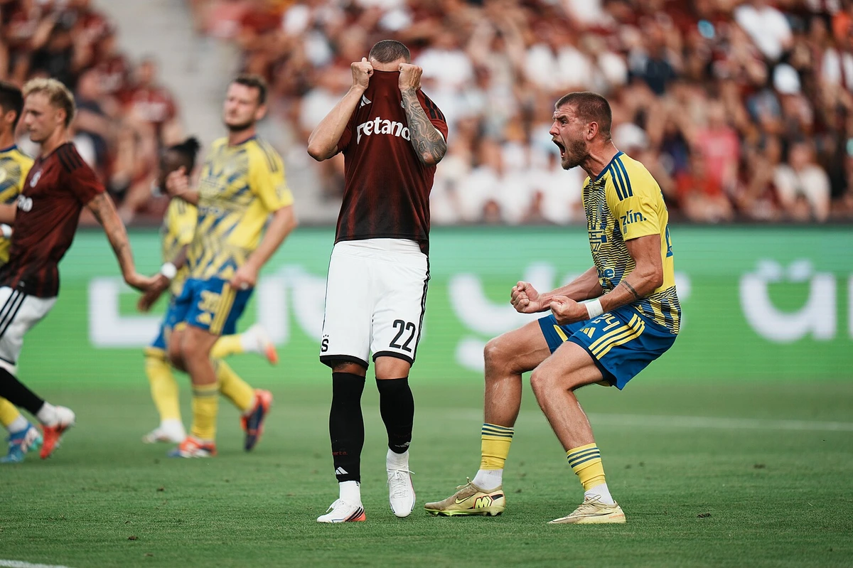 ONLINE: Sparta - Zlín 1:0, z hranice vápna pálil Irving, pak Haraslín míjí z penalty