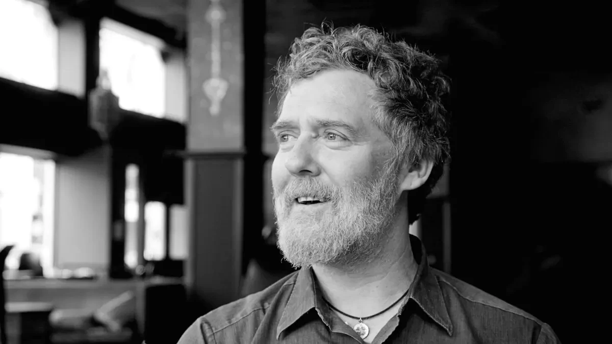 Zemřel zpěvák Glen Hansard - Novinky