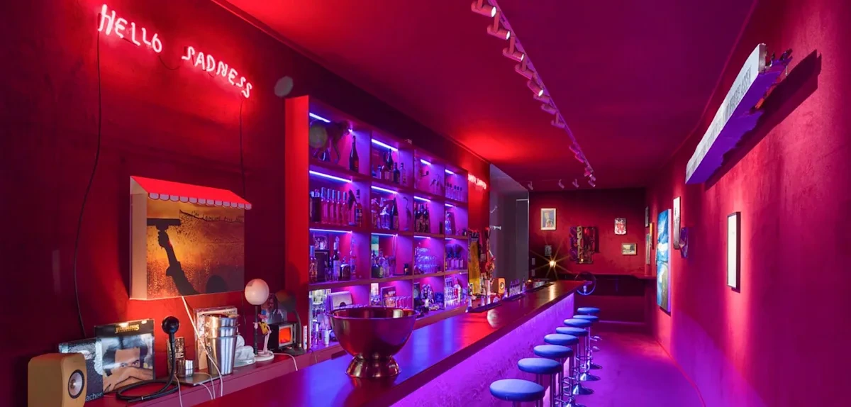 Auch an der Bar ist es fünf vor zwölf