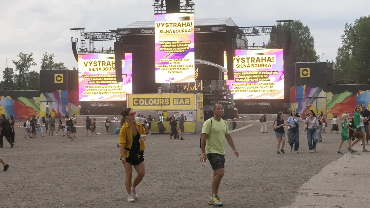 Na Colours of Ostrava přerušili kvůli bouřce program - Novinky