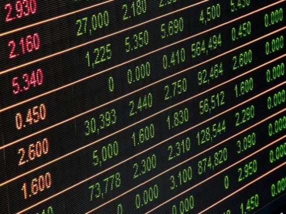 Borse e petrolio in diretta oggi 8 luglio | Tensione sui listini con i nuovi raid Usa in Iran, il greggio vola sopra i 70 dollari al barile