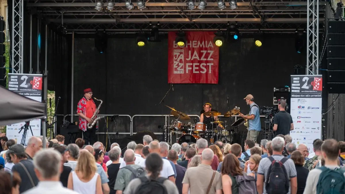 Poslední zastávka JazzFestu. Na Moravském náměstí v Brně vystoupí hvězdy zdarma  - Novinky