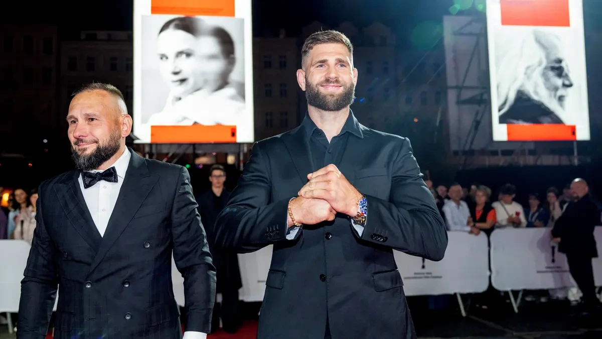 FOTO: Vagnerová a Ondrík uvedli ve Varech Bojovníka