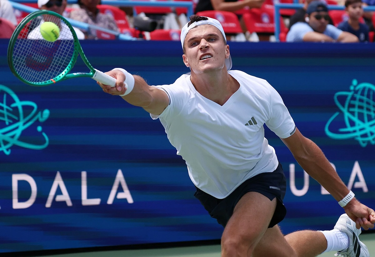 Menšík ve Washingtonu končí po druhém kole, Viďmanová poprvé ve čtvrtfinále