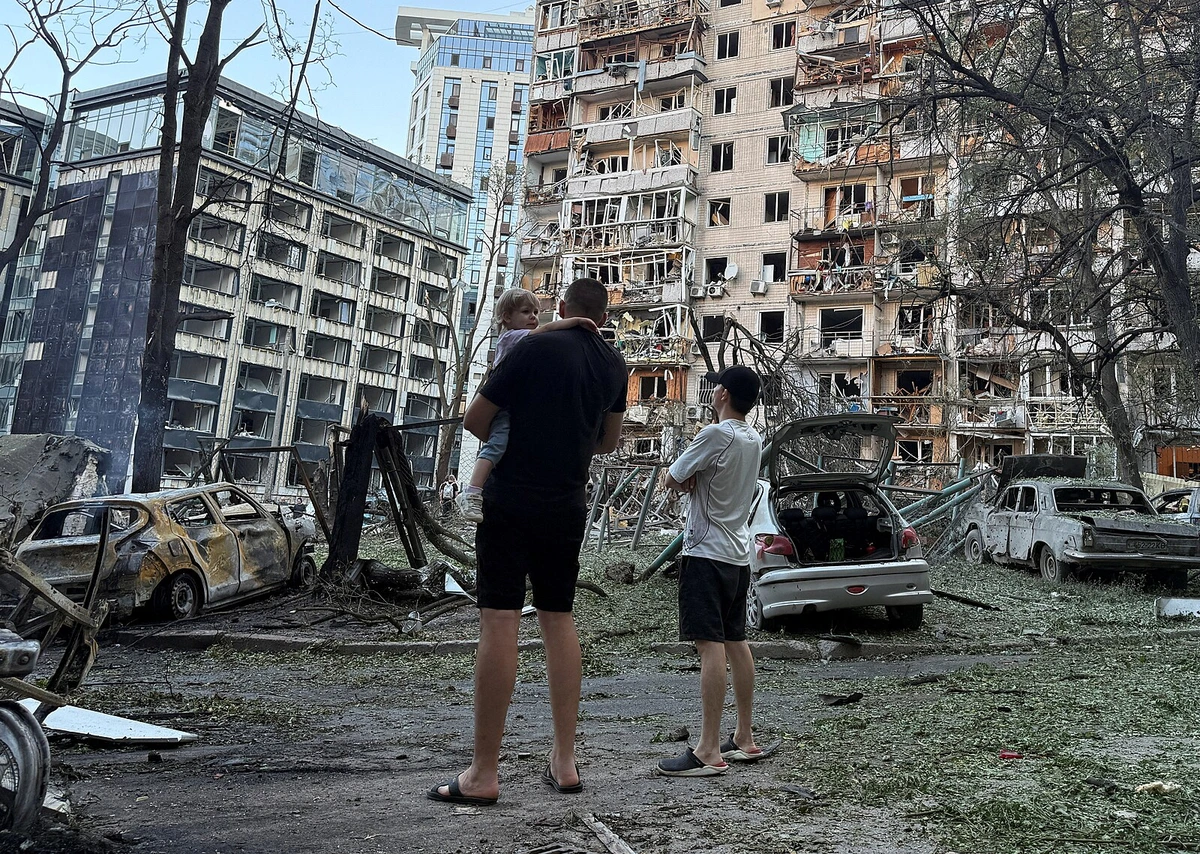 Masivní útok na Kyjev si vyžádal nejméně 21 obětí. Starosta vyhlásil den smutku