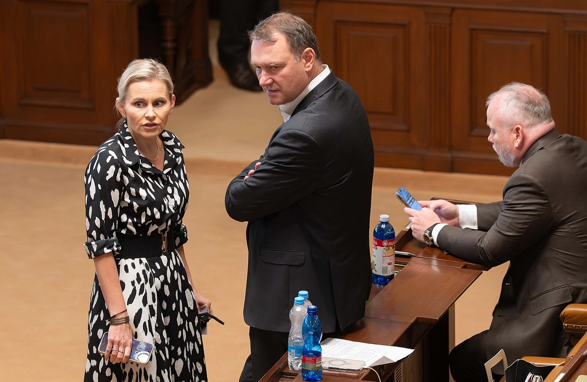 Poslanci projednávají změnu jednacího řádu, která má omezit obstrukce