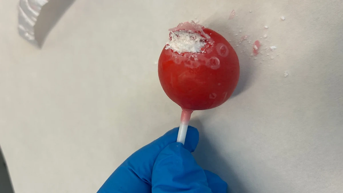 Kokain statt Kirschfüllung! Zoll entdeckt Drogen-Lolli