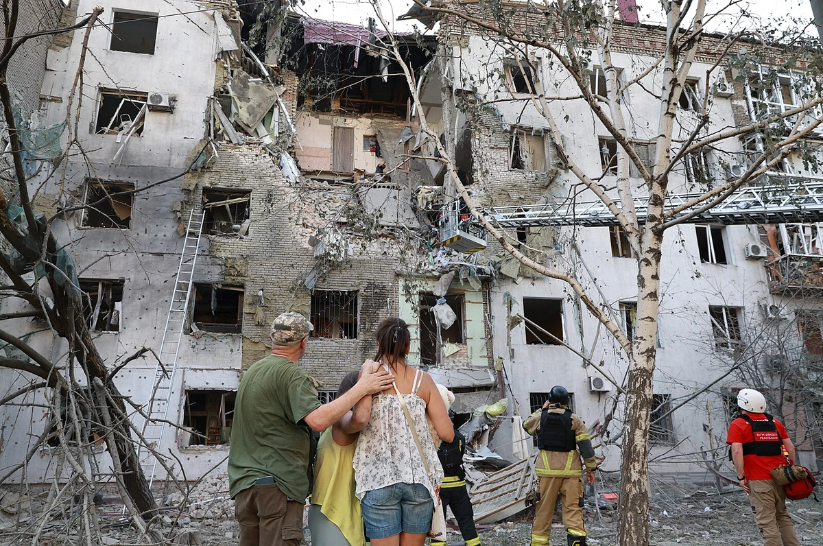 Ruské nálety na Záporoží zabily dva lidi. Další dron zasáhl Rumunsko