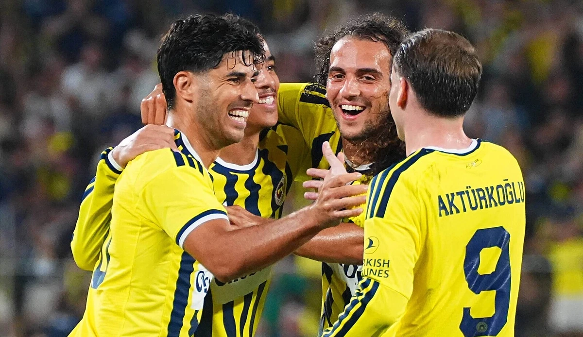 Fenerbahce porazilo v úvodním duelu Graz a je blíže možnému střetnutí se Spartou