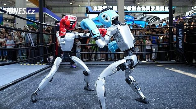 V Číně začíná olympiáda robotů. Záběry z nácviku zahájení připomínají Star Wars