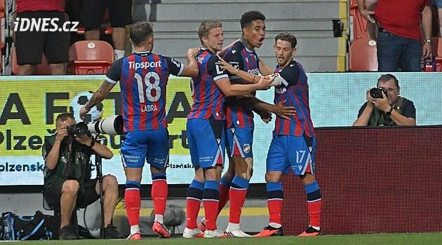 ONLINE: Crvena zvezda - Plzeň, hosté vstupují pohárů, hrají Krčík, Prebsl či Adu