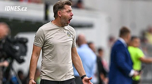 Musím udělat něco navíc, zlobil se Horejš na obránce. Na tým byl hrdý, chválil Umara