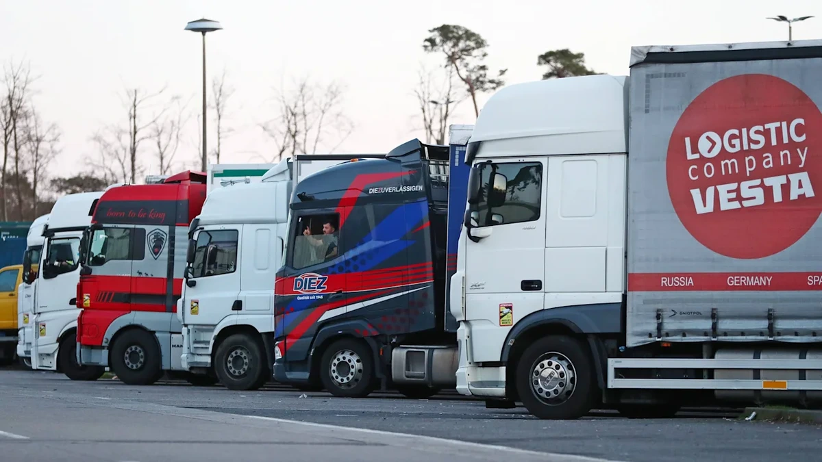 Nach Vorstoß von Verkehrsminister: Zoff um Sonntagsfahrverbot für Lkw