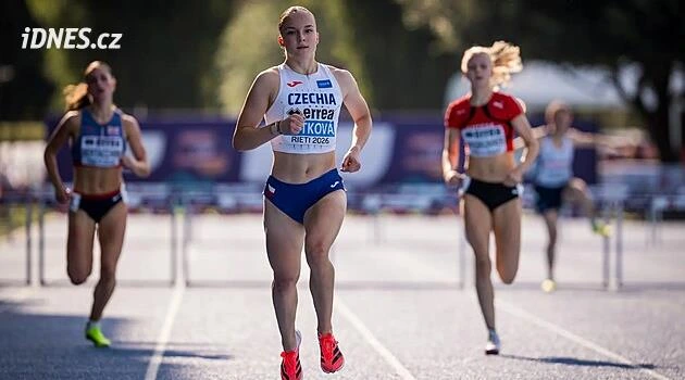 Mladičká Botková zazářila. České smíšené štafetě pomohla na MS juniorů ke stříbru