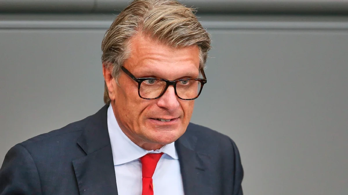 Nach Autounfall: CDU-Abgeordneter Bareiß kündigt Auszeit an