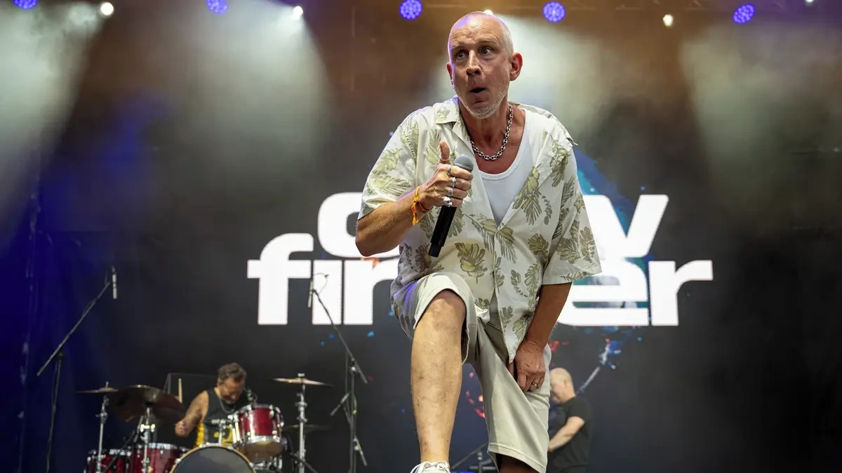 Clawfinger i Waltari s orchestrem. Brutal Assault byl letos pro lidi i pro planetu