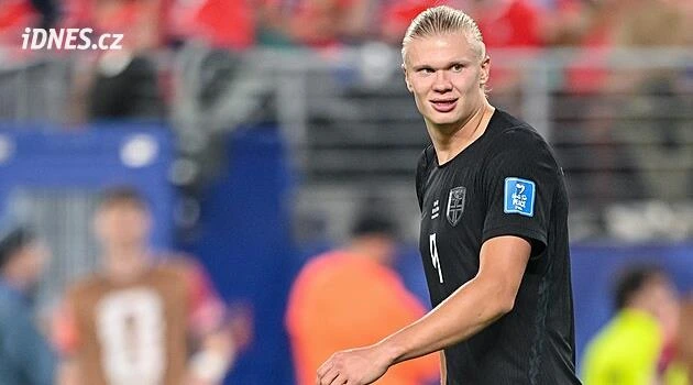Nemusel ani psát jméno. Haaland zveřejnil fotku s legendou. Nasbírala miliony lajků