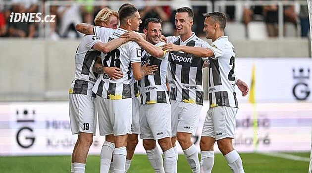 ONLINE: Bohemians - Hradec, hosté ve formě, vyhrají i čtvrtý zápas sezony?